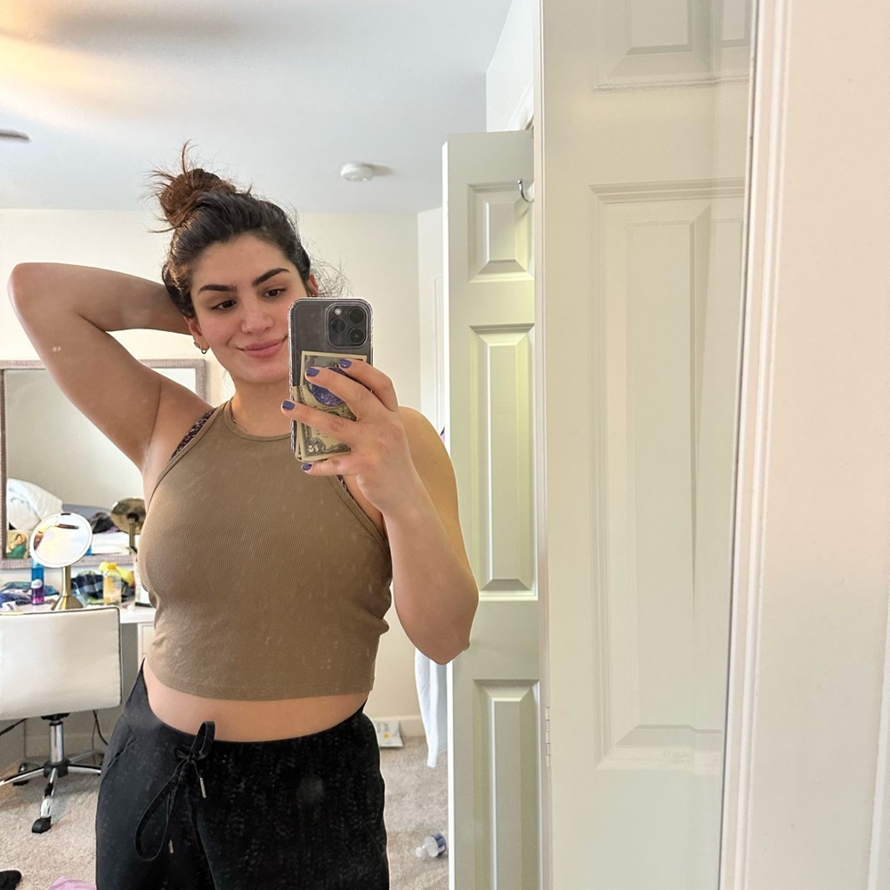 Lululemon tank